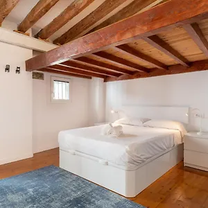 The Sailor House, Duplex Center , Palma de Mallorca Spain